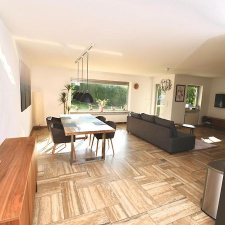 Moderne, Herzliche Und Grosse Ferienwohnung Mitten Im Naturpark Grebenhain 外观 照片